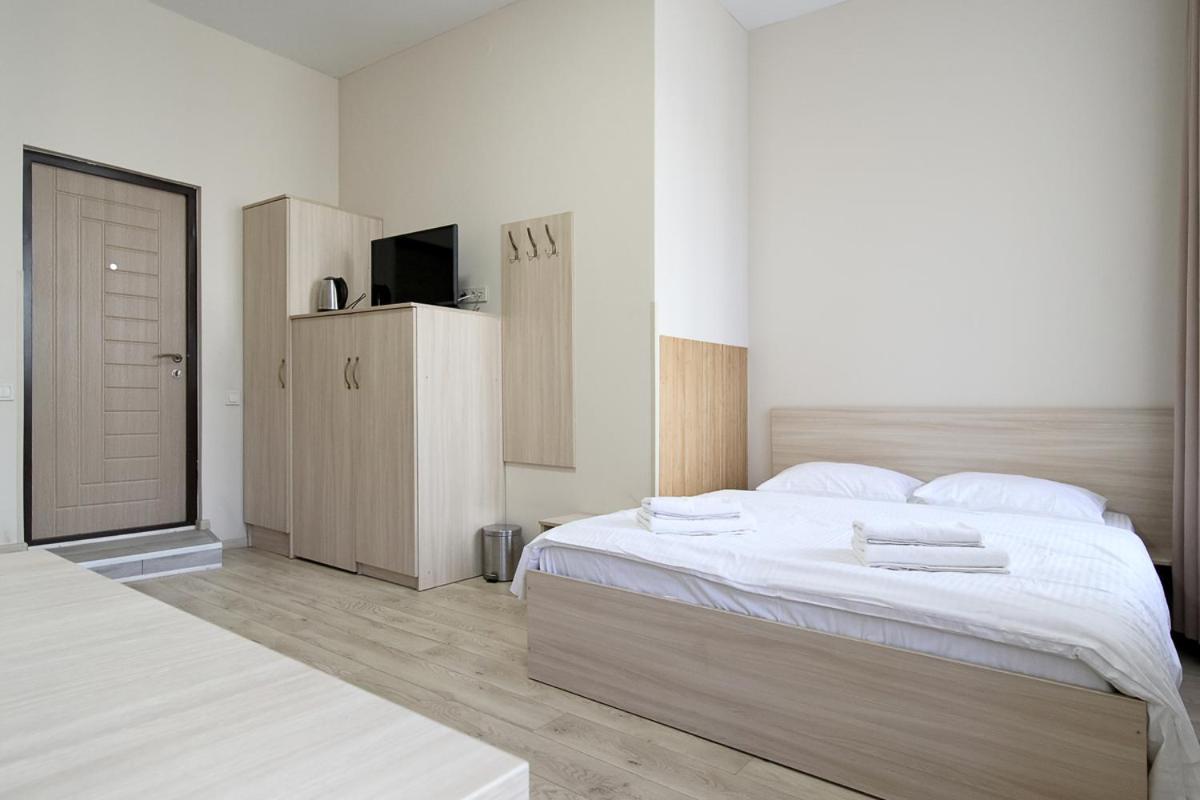 Buk Apartments On Doroshenka 25 Lviv Exterior foto